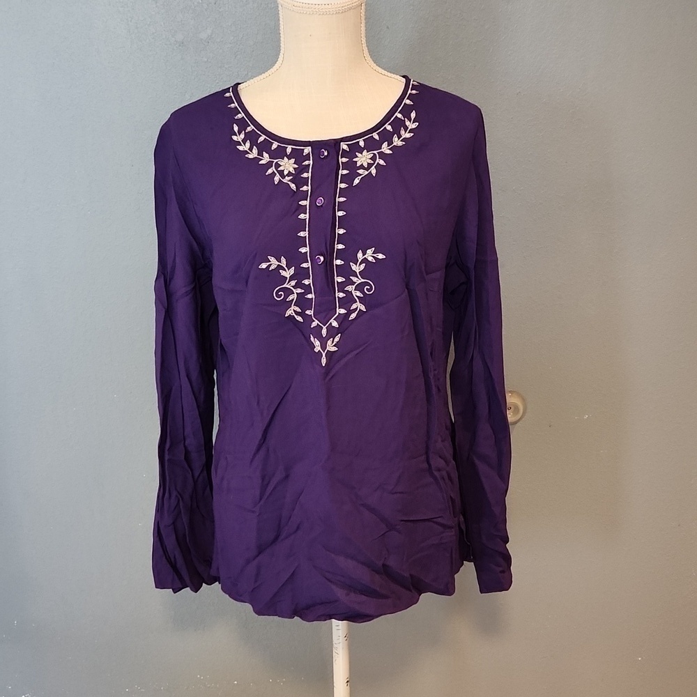 Vintage White Stag boho floral embroidery bell sleeves flowy blouse